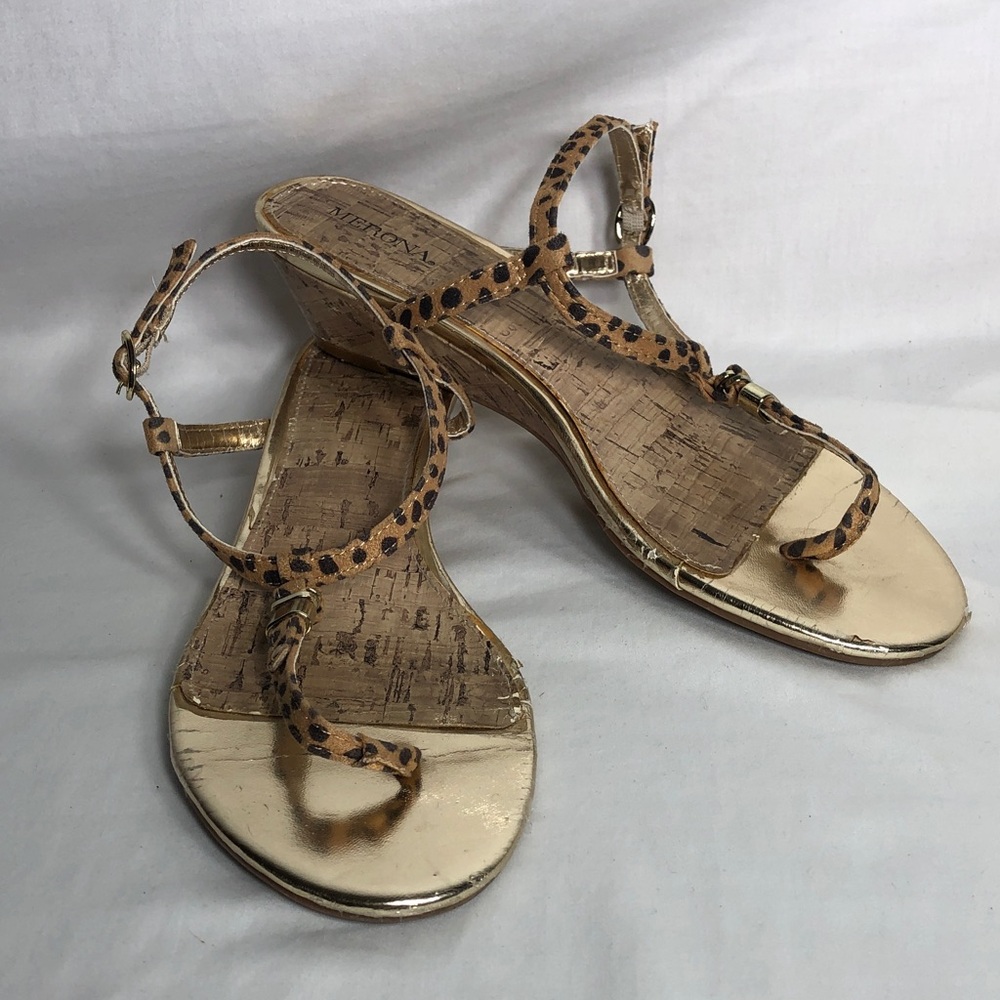 Merona Gold Metallic Sandals with Leopard-Print Straps, Size 7